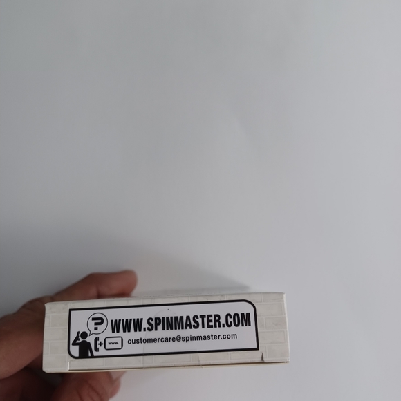 Seinfeld NEW Trivia Game 53 Cards -Spin Master Games -Mini Travel Game - Picture 5 of 8